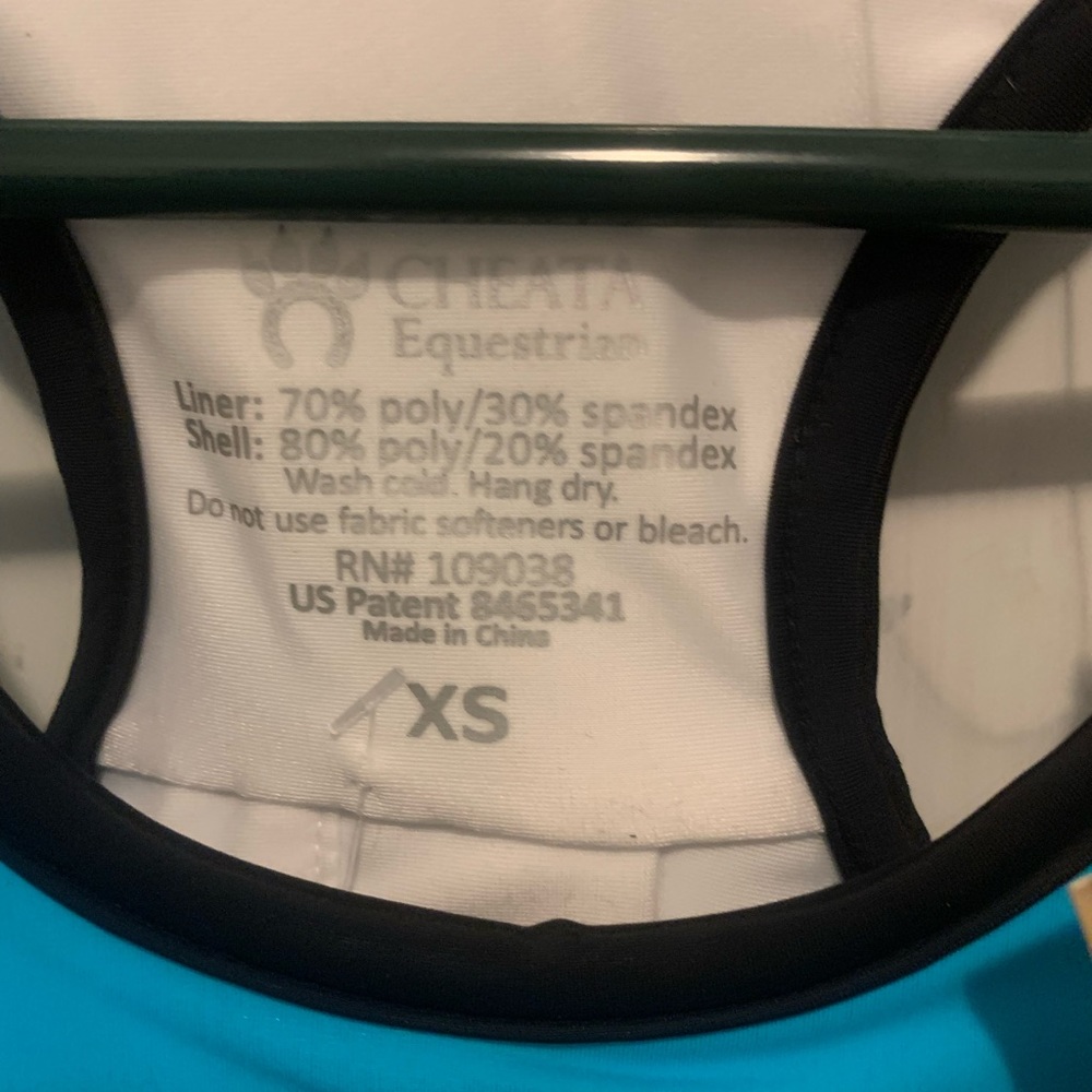 NWT Cheetah equestrian built in sports bra with zip up back size xs. - Picture 4 of 8
